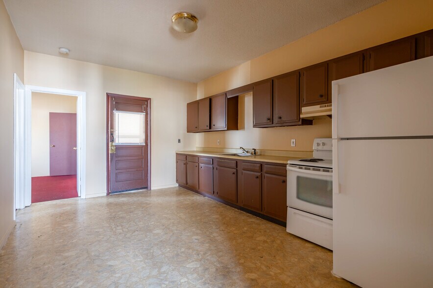 More Photos Of 395 Lake Ave, Manchester Apartments For Sale