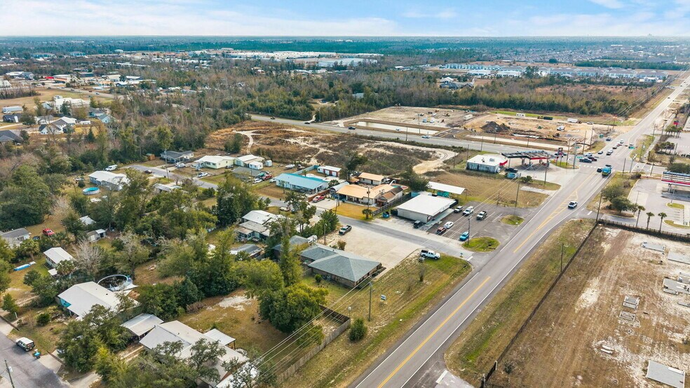 More Photos Of 4740 Highway 389, Lynn Haven Veterinarian Kennel For Sale