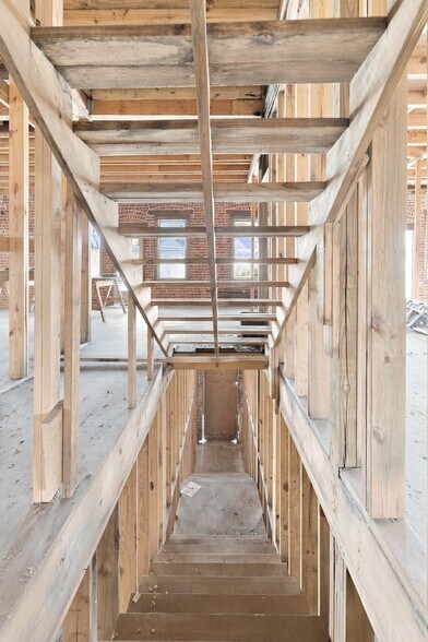 More Photos Of 1637-1651 Main St N, Jacksonville Storefront Retail Residential For Sale