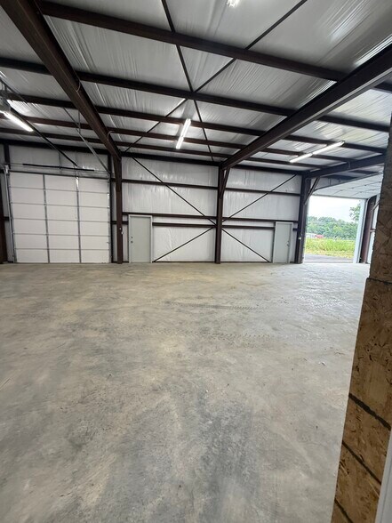 More Photos Of 4781 AR-319, Austin Flex For Lease