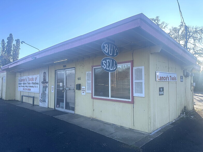 More Photos Of 4690 Franklin Blvd, Eugene Restaurant For Sale