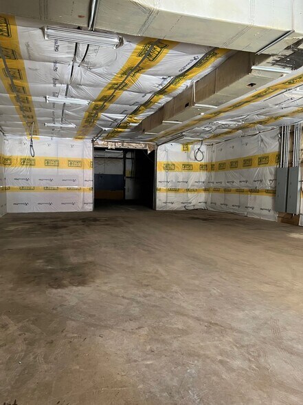 More Photos Of 1544 Jefferson Chemical Rd, Conroe Warehouse For Sale