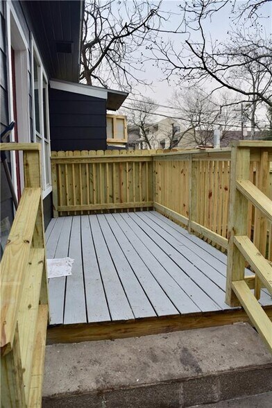 More Photos Of 607-611 Nelray Blvd, Austin Land For Sale