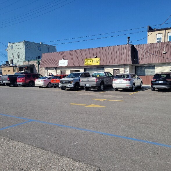 More Photos Of 69246 N Main St, Richmond Office Residential For Lease