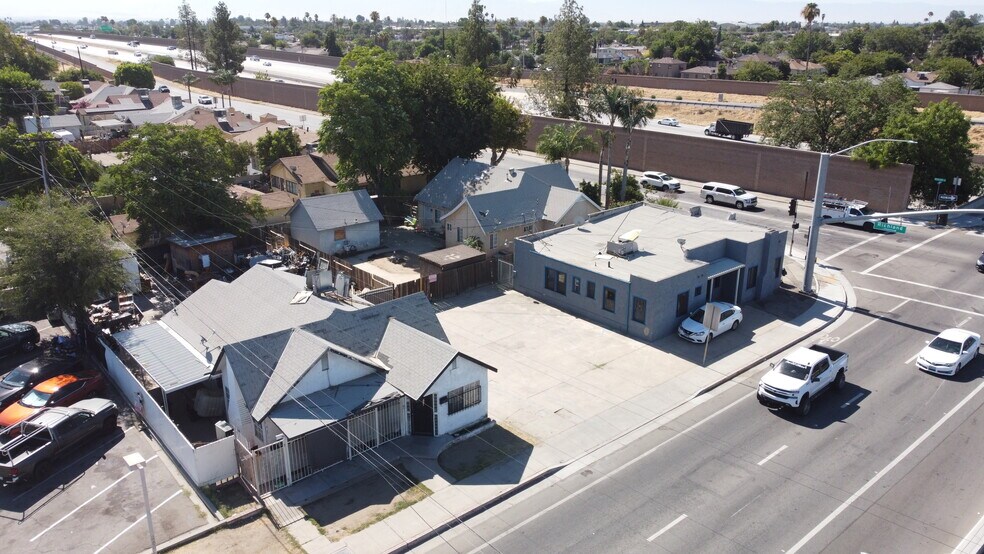 More Photos Of 1428 Richland St, Bakersfield Freestanding For Sale