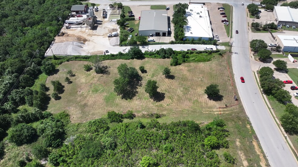 More Photos Of 1305-1307 Royal Pky, Euless Land For Sale