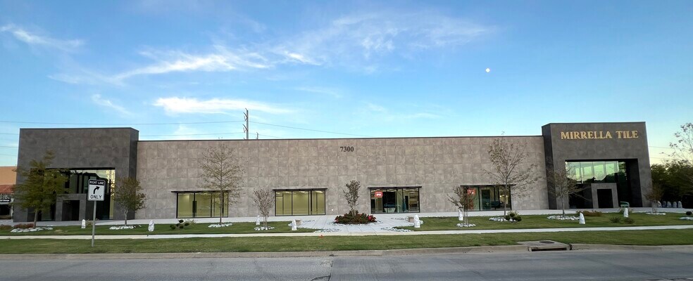 More Photos Of 7300 Riverside Dr, Irving Freestanding For Lease