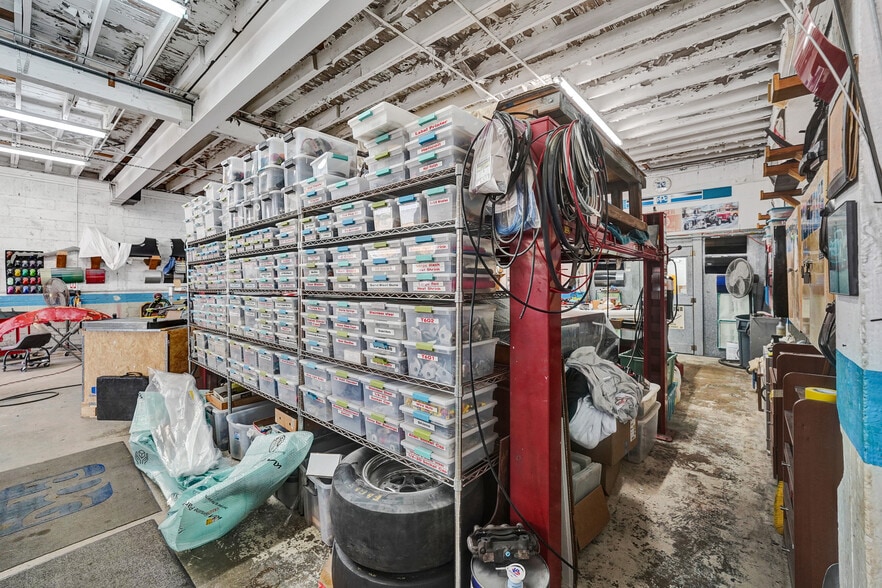 More Photos Of 121 SE 1st Ave, Dania Beach Auto Repair For Sale