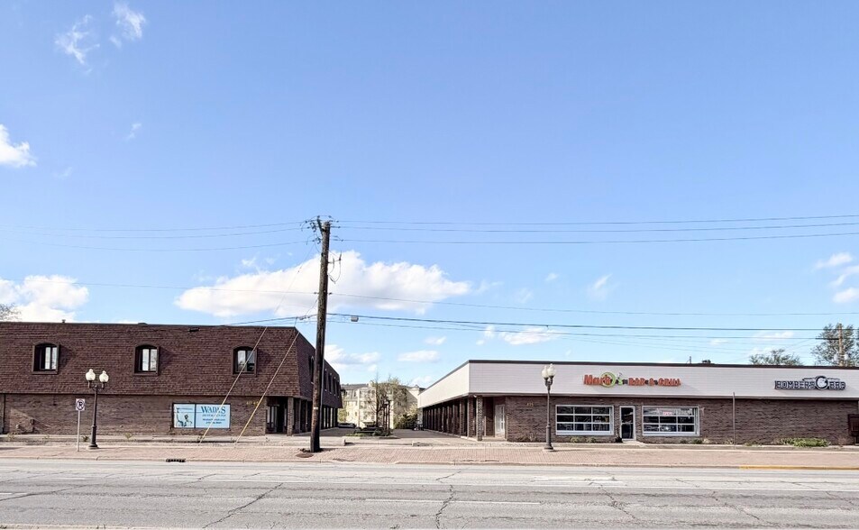 Primary Photo Of 417-435 Ridge Rd, Munster Unknown For Lease