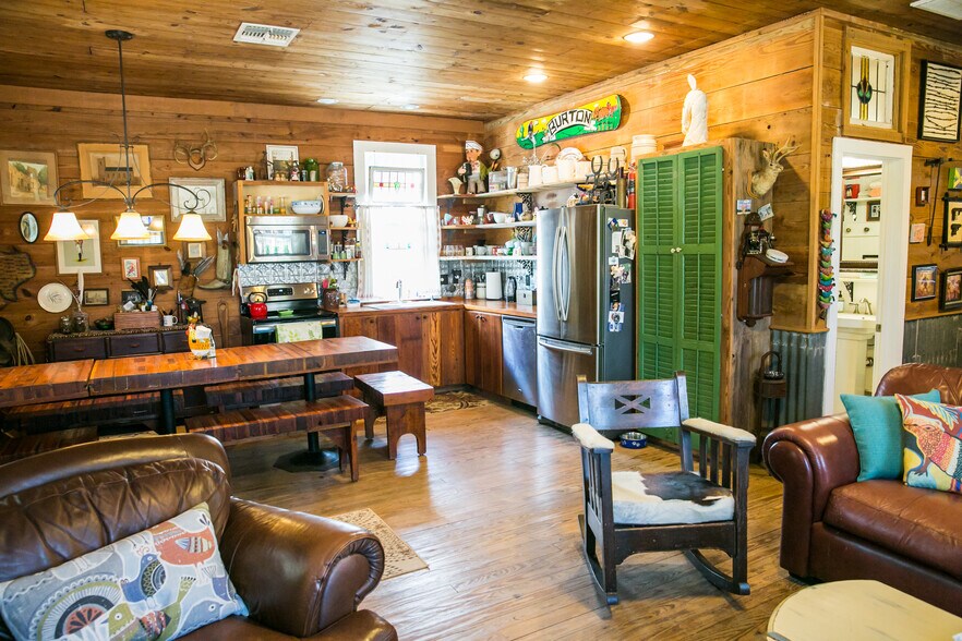 More Photos Of 12400 E Texas St, Burton Freestanding For Sale