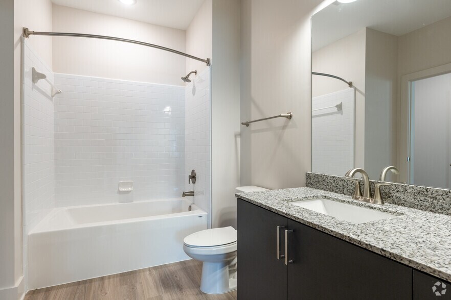 More Photos Of 12801 Lucks Ln, Midlothian Apartments For Sale