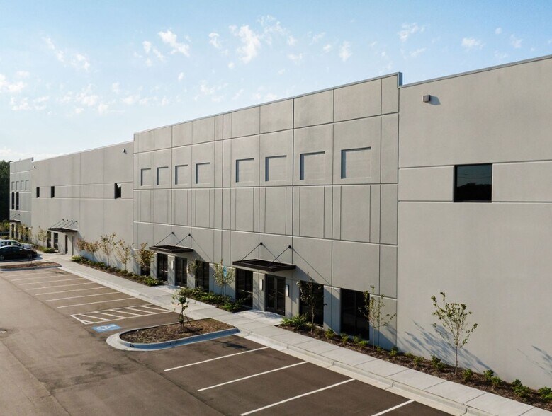 More Photos Of 1203 Cedar Hill Rd, Navassa Warehouse For Lease
