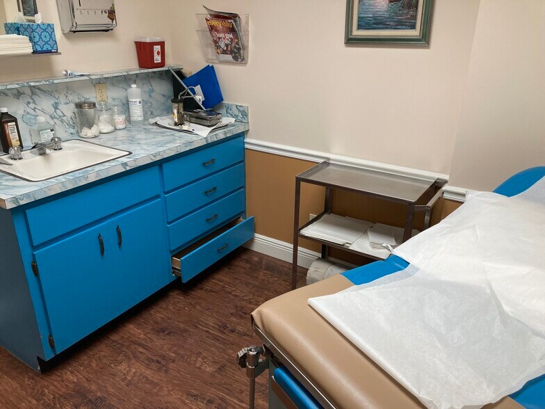 More Photos Of 2215 Nebraska Ave, Fort Pierce Medical For Lease