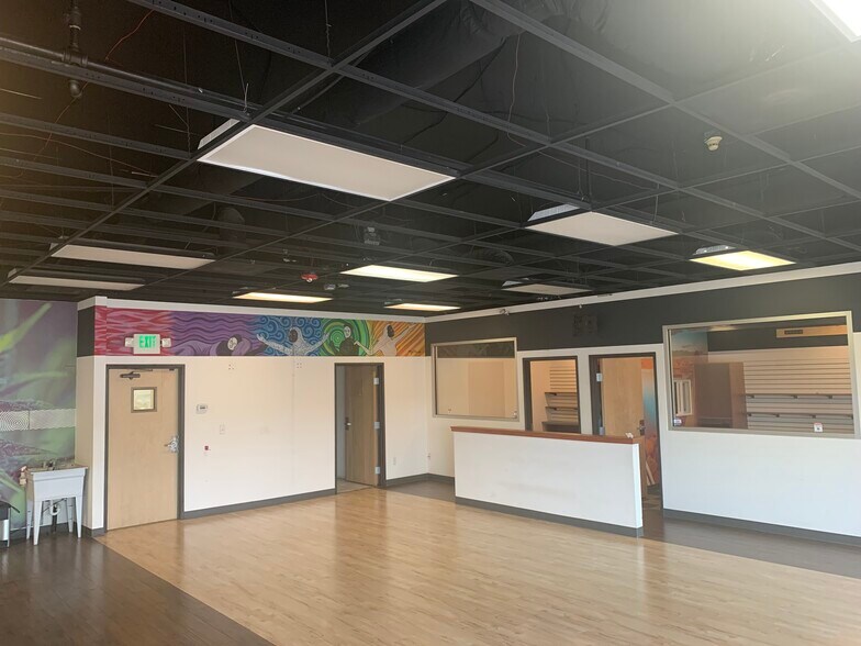 More Photos Of 11900-11990 W Colfax Ave, Lakewood Storefront For Lease