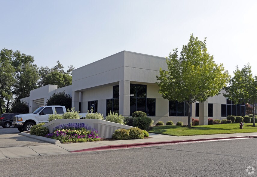 More Photos Of 9180-9226 W Barnes Dr, Boise Office For Lease