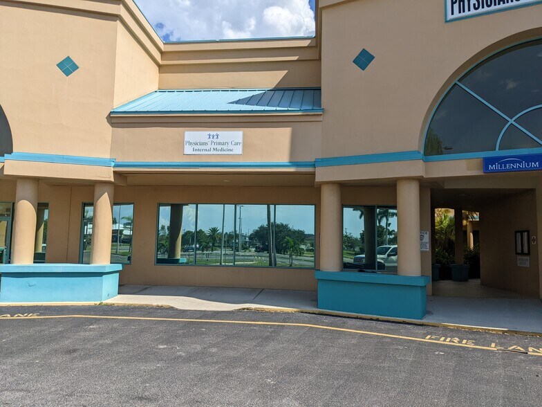More Photos Of 1708 Cape Coral Pky, Cape Coral Medical For Lease