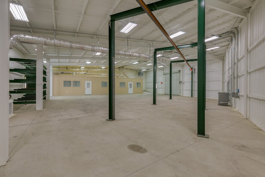 More Photos Of 3100 E Highway 199, Springtown Warehouse For Lease
