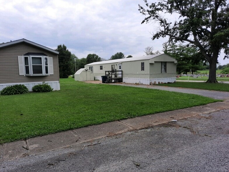 More Photos Of 321 N All Seasons Rd, Geff Manufactured Housing Mobile Home Park For Sale
