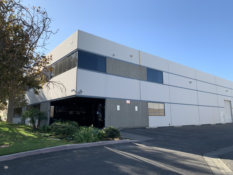 Primary Photo Of 28165 Avenue Crocker, Valencia Warehouse For Lease