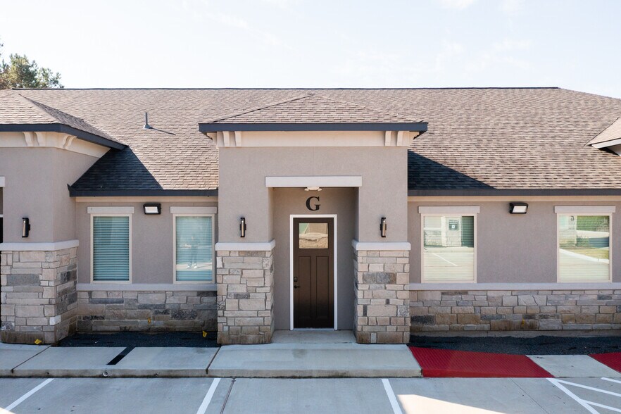 More Photos Of 12422 Spring Cypress Rd, Tomball Medical For Lease