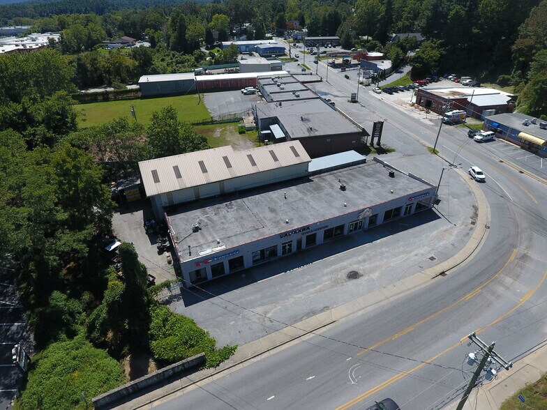 More Photos Of 312 Kanuga Rd, Hendersonville Auto Dealership For Lease
