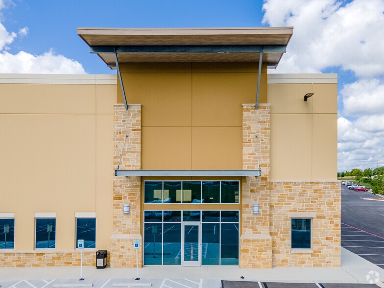 17280 Green Mountain Rd, San Antonio, TX 78247 For Lease