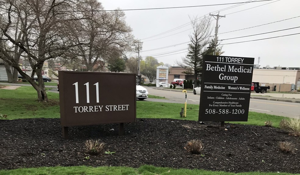 More Photos Of 111 Torrey St, Brockton Medical For Lease