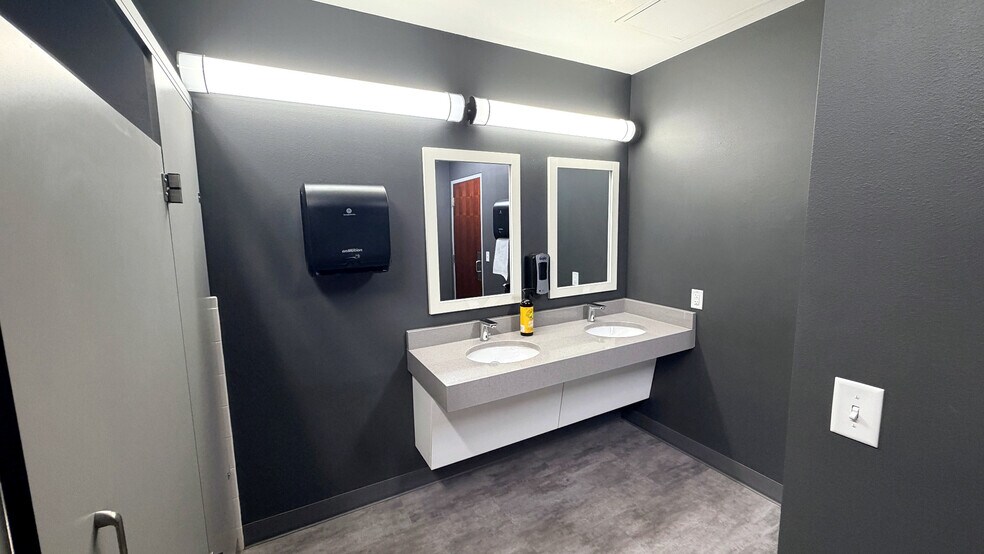 More Photos Of 1530 N 1000 W, Logan Warehouse For Lease