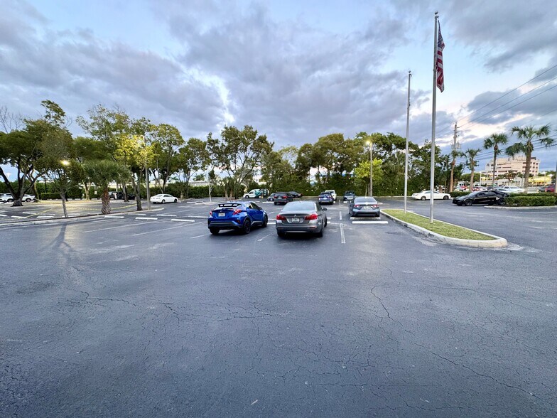 More Photos Of 7251 W Palmetto Park Rd, Boca Raton Medical For Sale