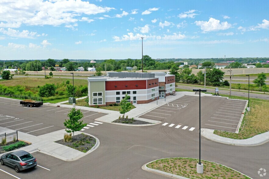 More Photos Of 2350 Hastings Ave, Newport Storefront Retail Office For Lease