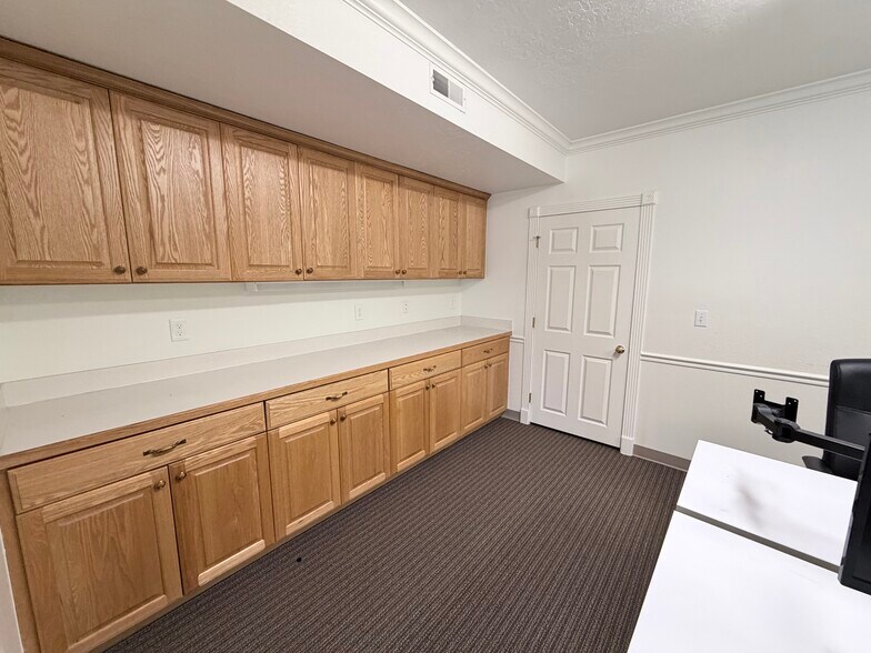 More Photos Of 702-704 N 1890 w, Provo Office For Lease