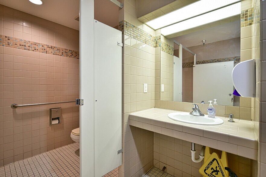 More Photos Of 1744 Forrest Way, Carson City Manufacturing For Sale