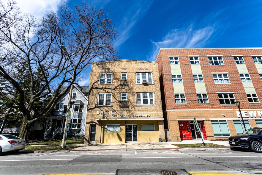 Primary Photo Of 214 Chicago Ave, Oak Park Apartments For Sale