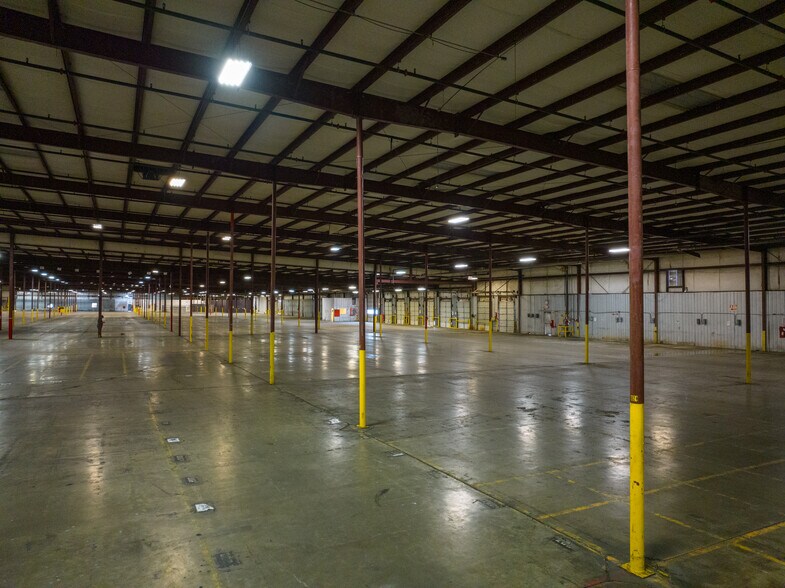 More Photos Of 11200 Wildwood Dr, Olive Branch Industrial For Sale
