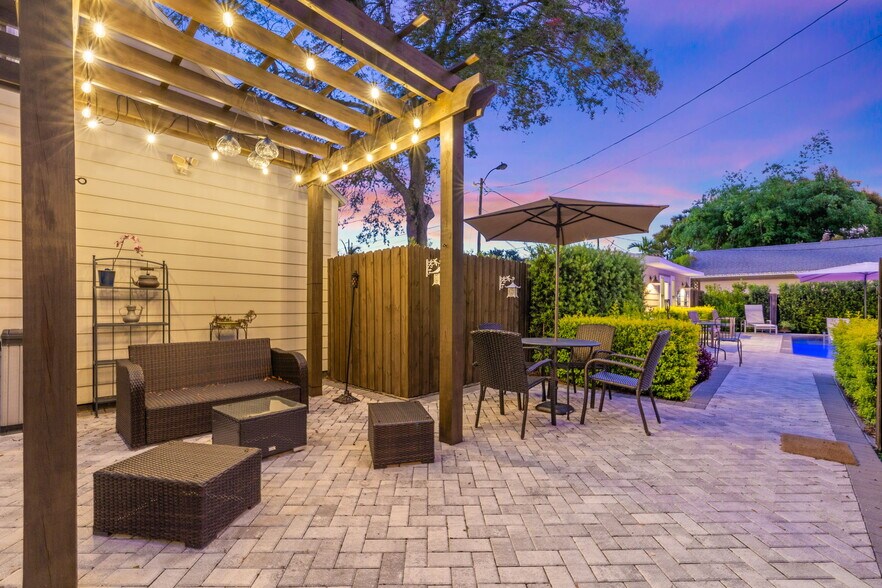More Photos Of 2801 7th Ave N, Saint Petersburg Hospitality For Sale