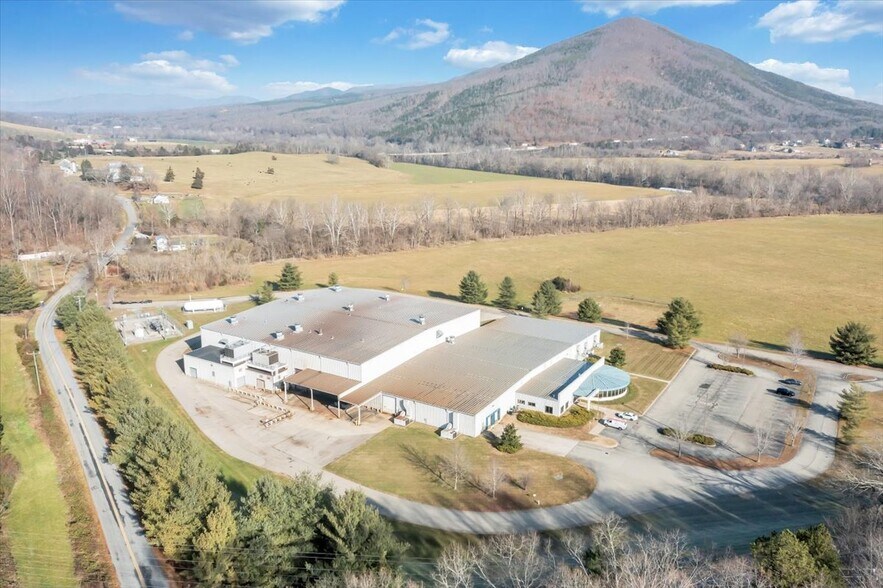 More Photos Of 17921 Main St, Buchanan Manufacturing For Sale