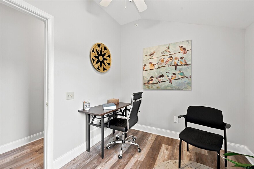 More Photos Of 103 Garris Rd, Downingtown Medical For Sale