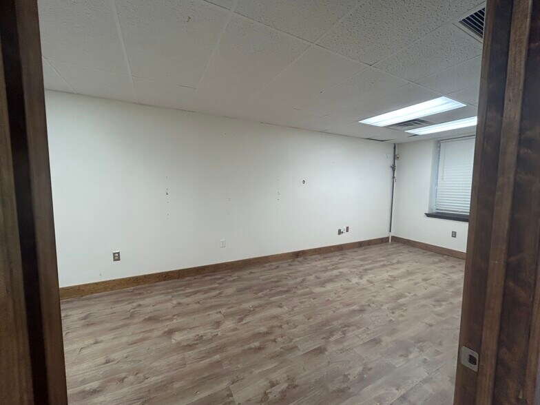 More Photos Of 10737 Dutchtown Rd, Knoxville Freestanding For Lease