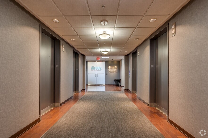 More Photos Of 110 W 7th St S, Tulsa Office For Lease