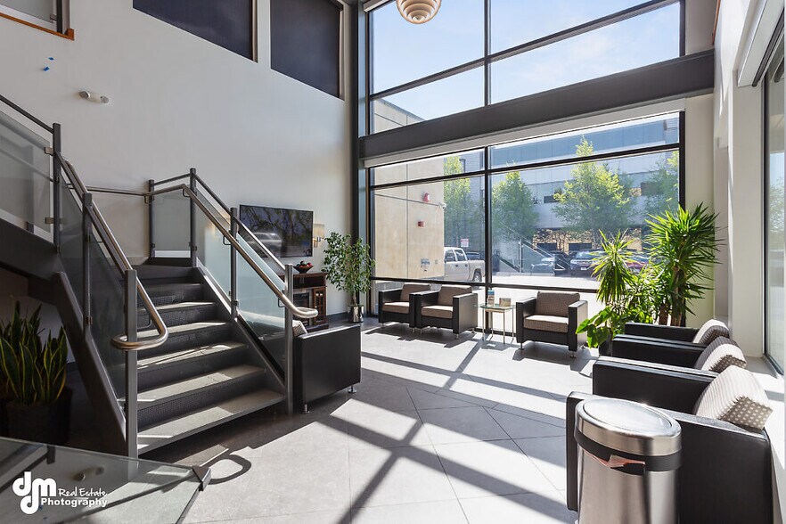 More Photos Of 100 Calais Dr, Anchorage Office For Sale