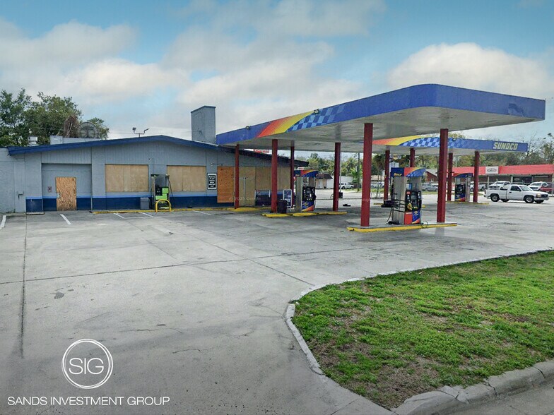 Primary Photo Of 3000 Rayford st, Jacksonville Convenience Store For Sale