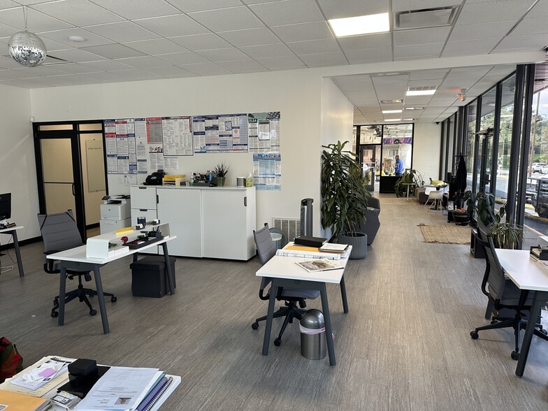 More Photos Of 1001 Madison Ave, Covington Office For Lease