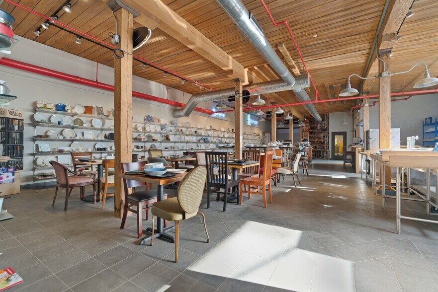 More Photos Of 229 Marginal St, Chelsea Research And Development For Lease