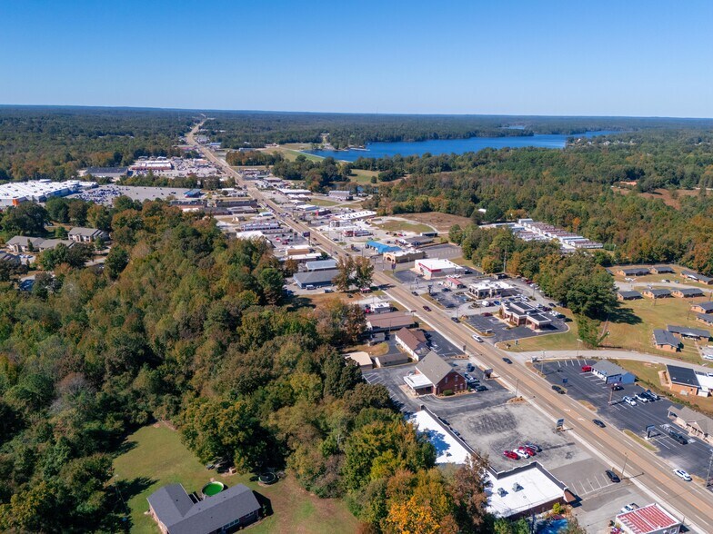 More Photos Of 306 N Main St, Lexington Apartments For Sale