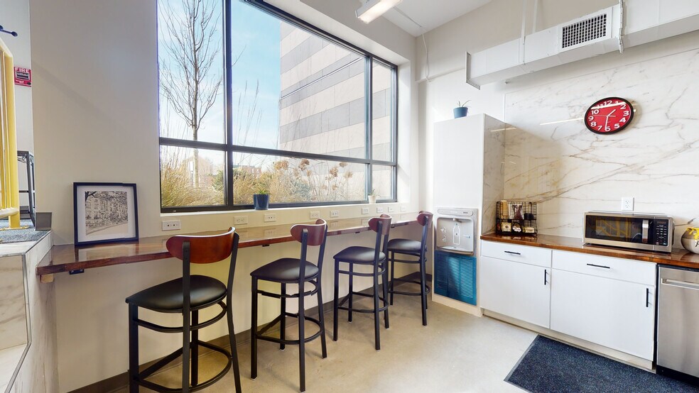 More Photos Of 231 Washington St, Salem Coworking Space