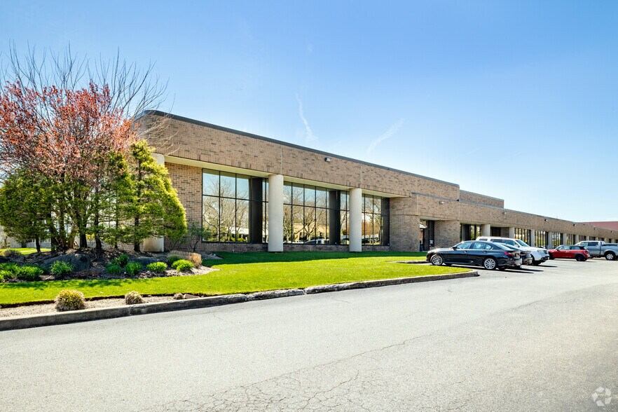 More Photos Of 20-36 Central Ave, Hauppauge Light Manufacturing For Lease