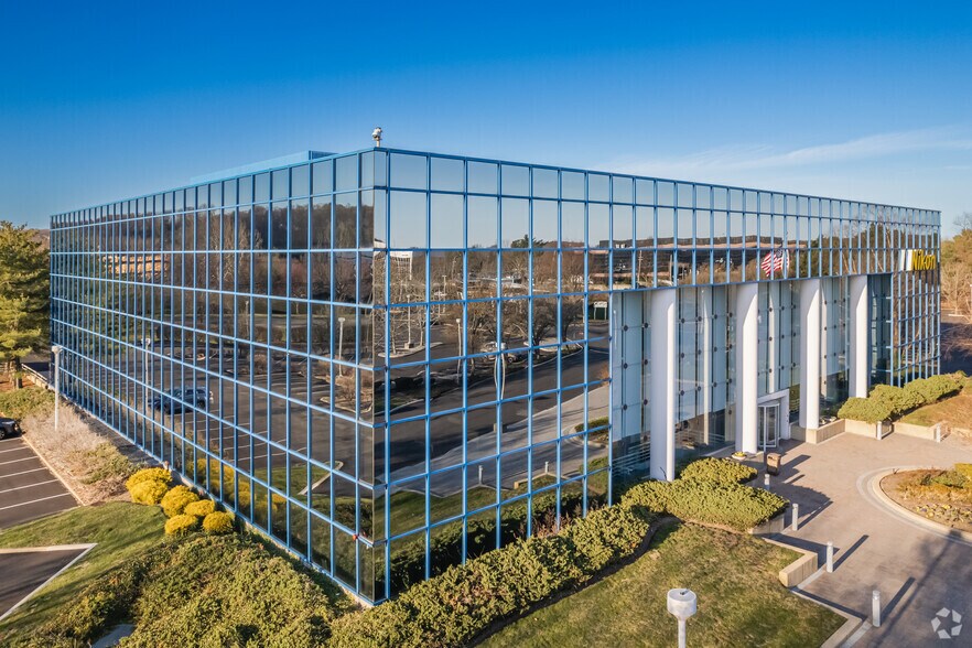 More Photos Of 1300 Walt Whitman Rd, Melville Office For Lease