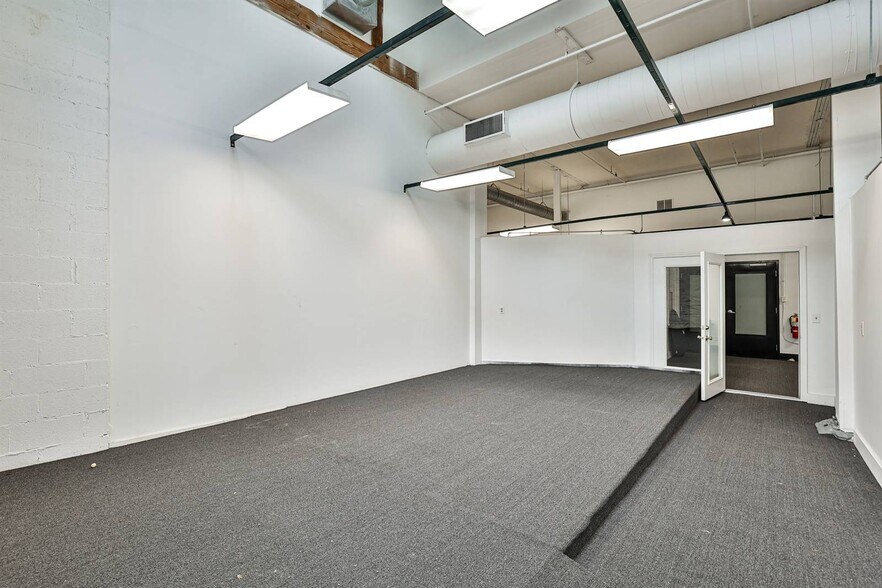 More Photos Of 1420 Sycamore St, Cincinnati Office For Sale