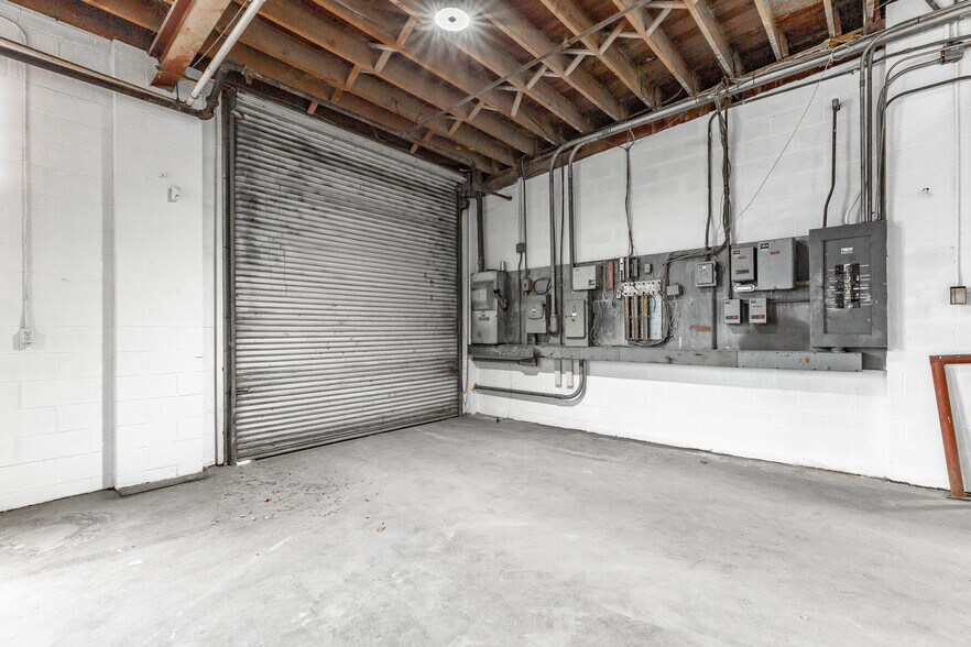 More Photos Of 3715 Calhoun Ave, Chattanooga Manufacturing For Lease