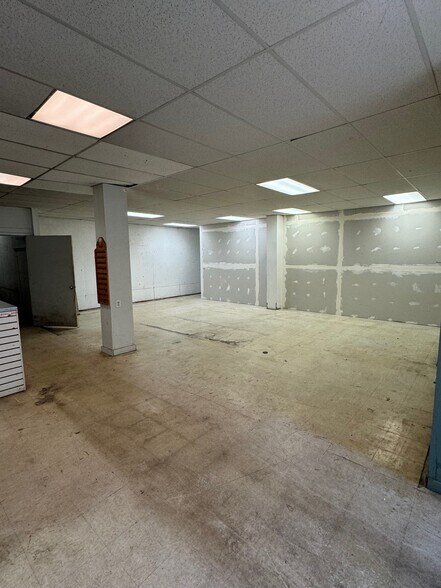 More Photos Of 8820 Miller Rd NE, Bainbridge Island Self Storage For Lease